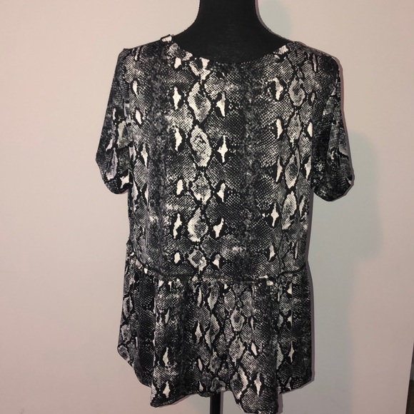 NEW Poplin Style Snake Skin Shirt - Picture 3 of 4